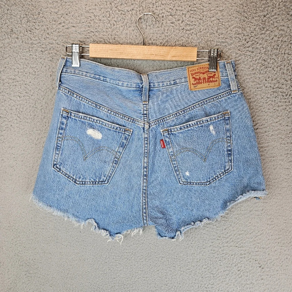 Levi's Womens 501 Blue Denim Distressed Jean Shorts Sz 29 Cut Off - Picture 5 of 10